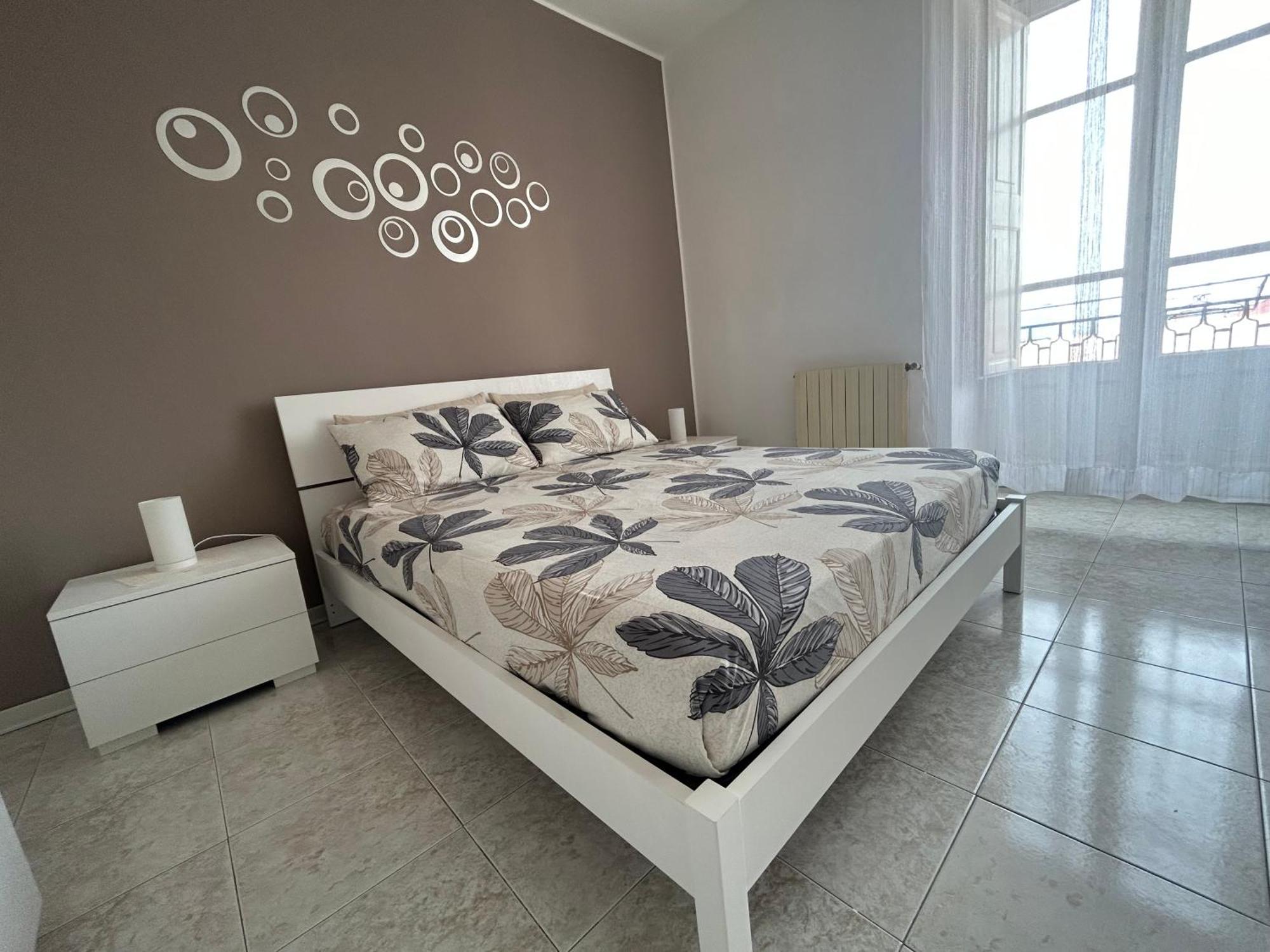 B&Bporta Reale Пати Екстериор снимка
