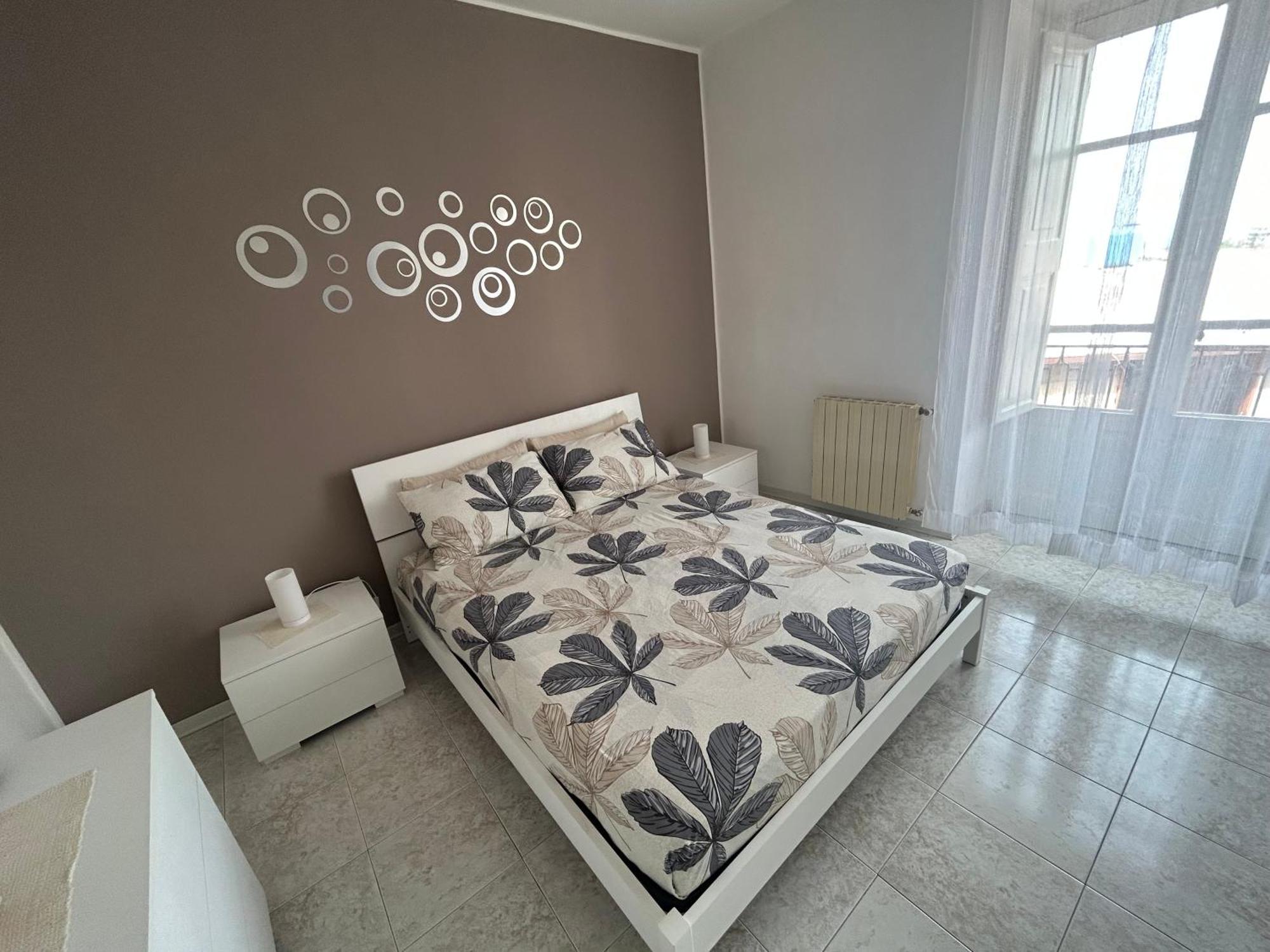 B&Bporta Reale Пати Екстериор снимка